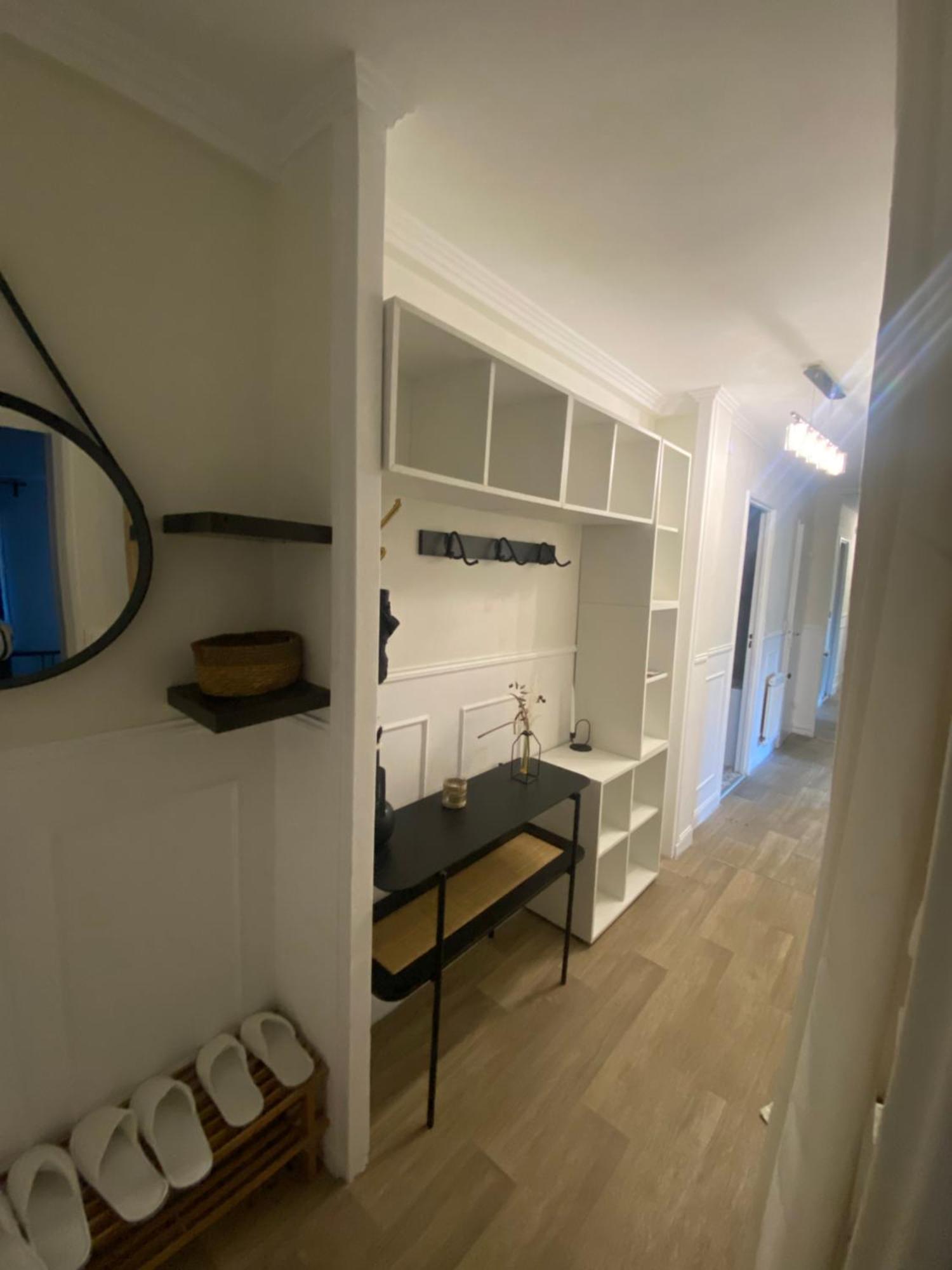 Bel Appartement Spacieux ,Convivial De 3 Chambres Avec Parking Prive Secure Caen Bagian luar foto