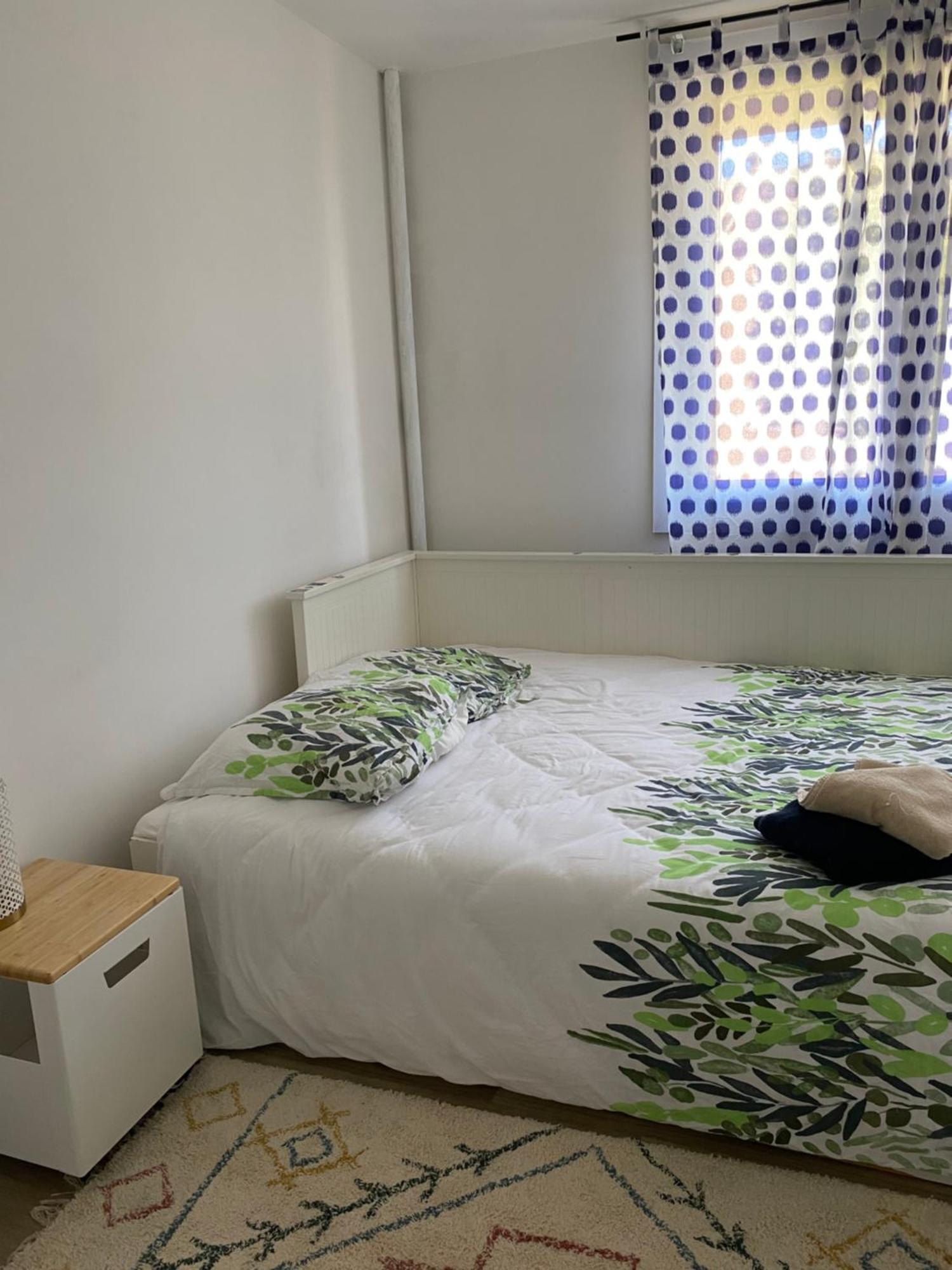 Bel Appartement Spacieux ,Convivial De 3 Chambres Avec Parking Prive Secure Caen Bagian luar foto