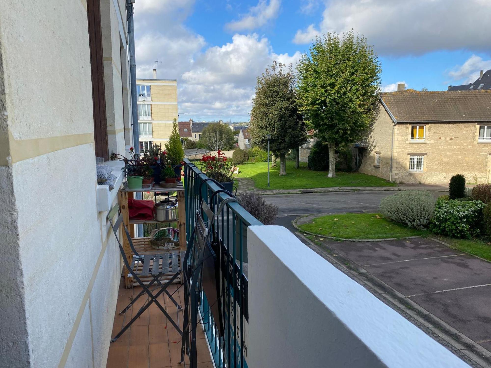 Bel Appartement Spacieux ,Convivial De 3 Chambres Avec Parking Prive Secure Caen Bagian luar foto