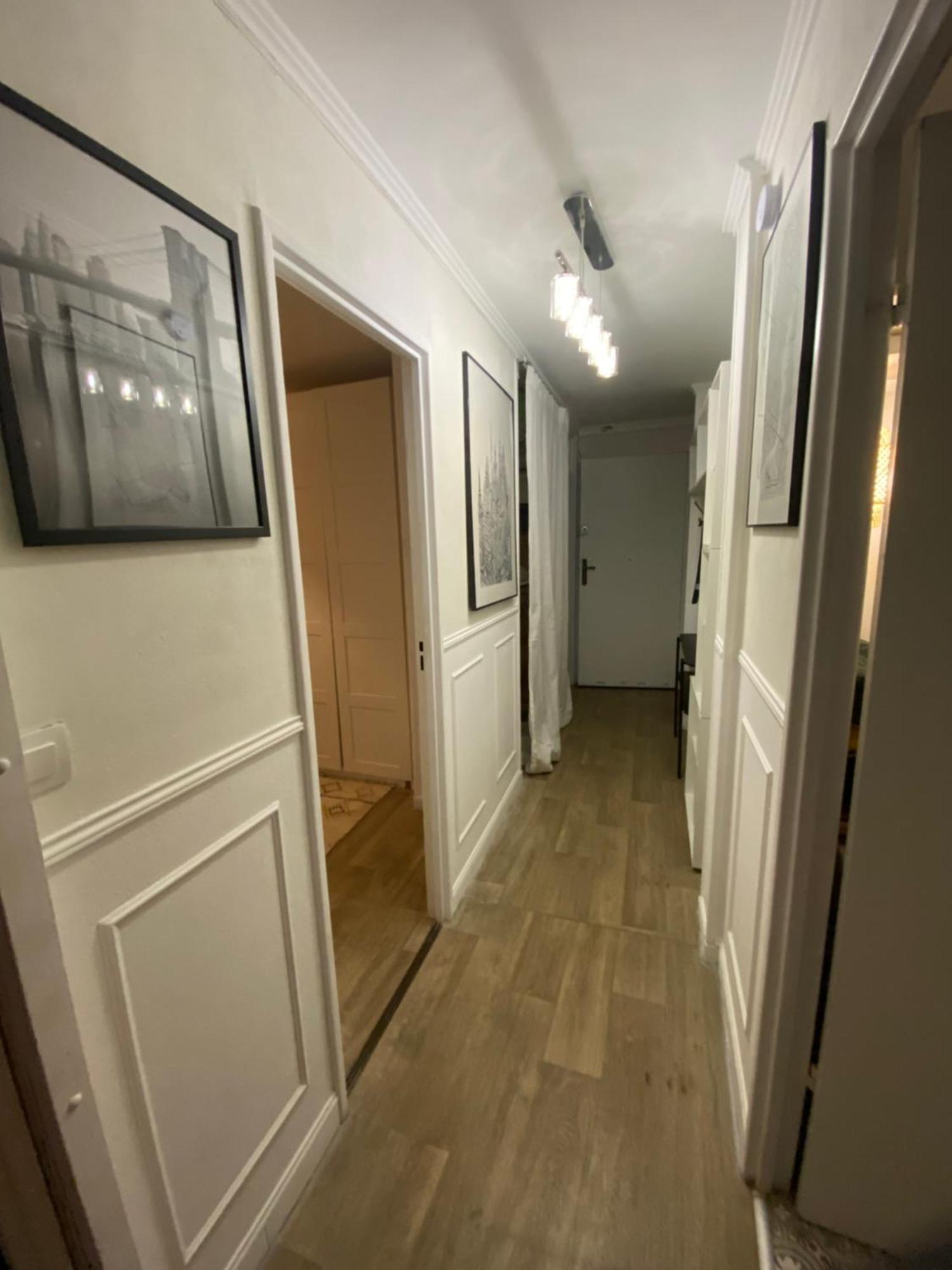 Bel Appartement Spacieux ,Convivial De 3 Chambres Avec Parking Prive Secure Caen Bagian luar foto
