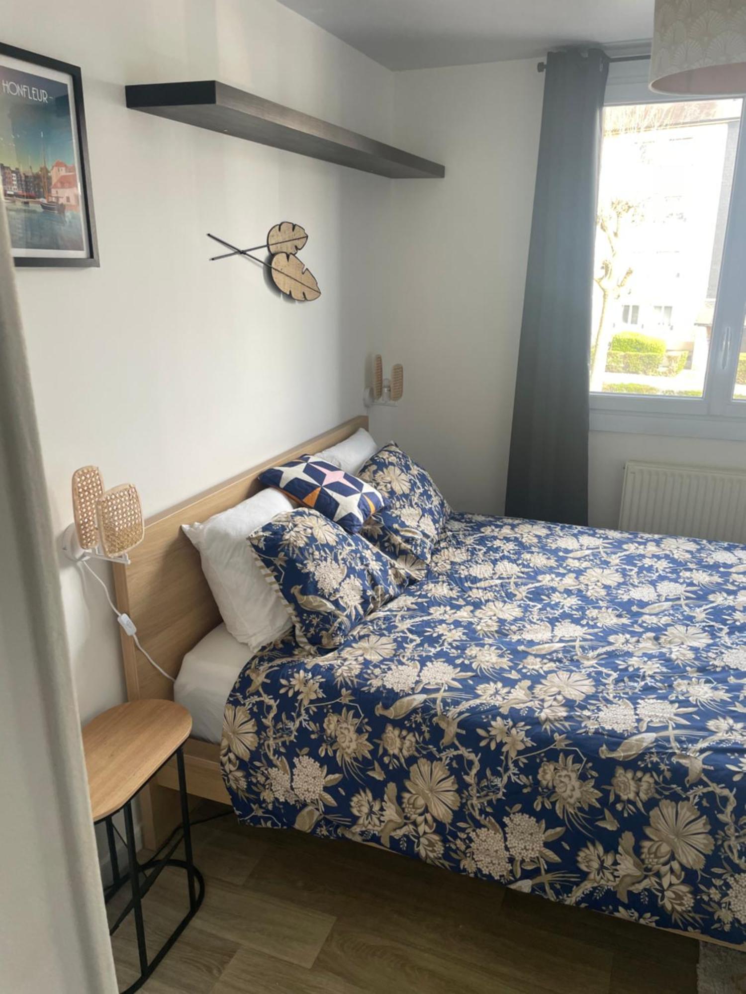 Bel Appartement Spacieux ,Convivial De 3 Chambres Avec Parking Prive Secure Caen Bagian luar foto