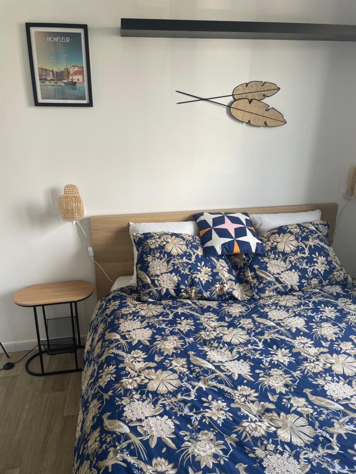 Bel Appartement Spacieux ,Convivial De 3 Chambres Avec Parking Prive Secure Caen Bagian luar foto